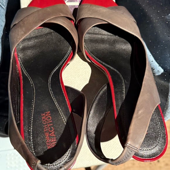 Reaction Kenneth Cole Red and Brown Heels with Stylish Crossed Straps - Picture 3 of 5